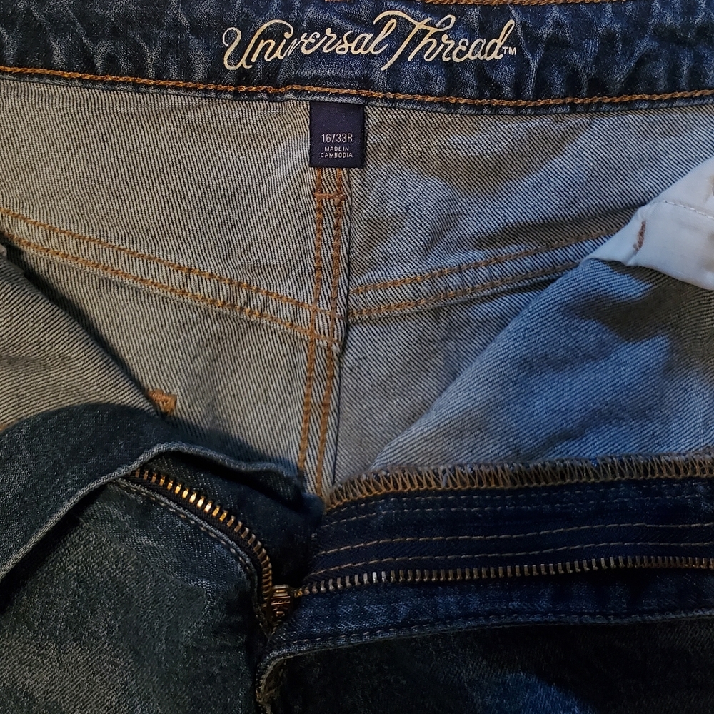 Universal Thread Jean Shorts - Picture 3 of 4